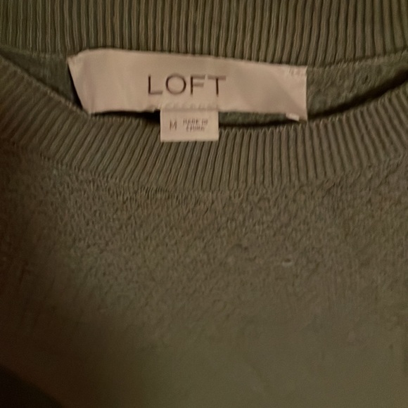 LOFT Sweater 💚 - Picture 6 of 13